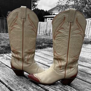 Vintage Tony Lama Wing Tip Women’s Cowboy Boots